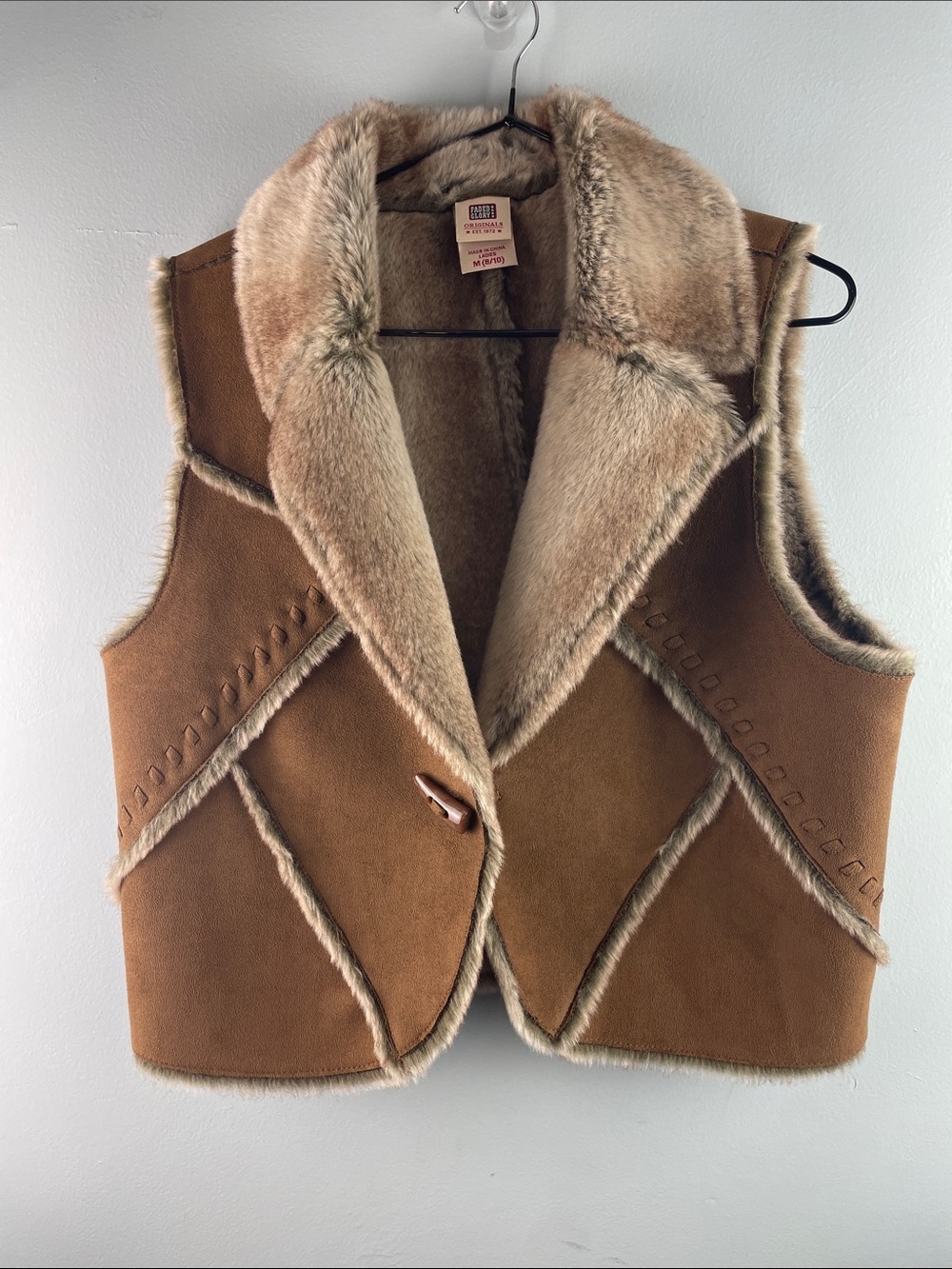 Faded Glory Faux Shearling Suede Vest in Camel Size M